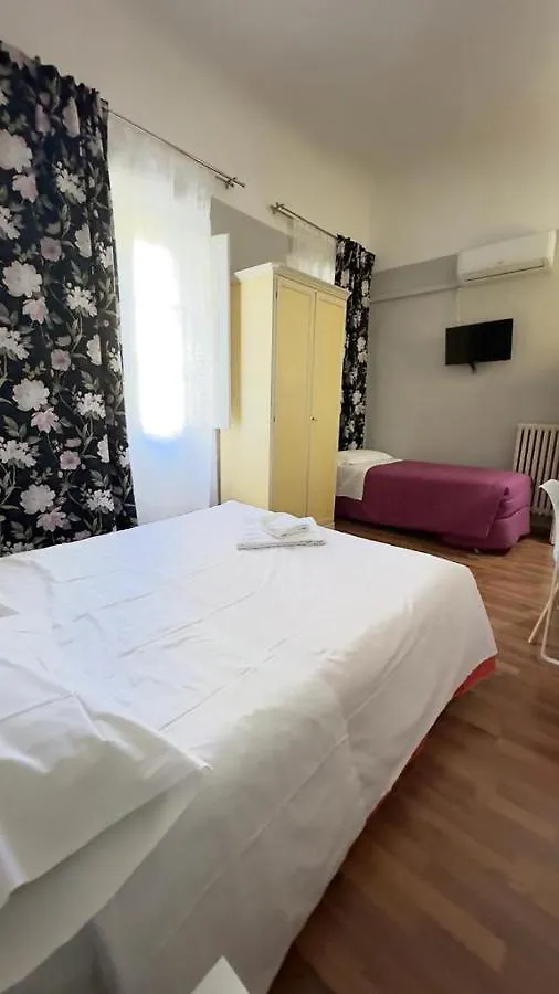 Piccolo Hotel Con Access Ztl !!! Nel Centro Storico Di Firenze !!!