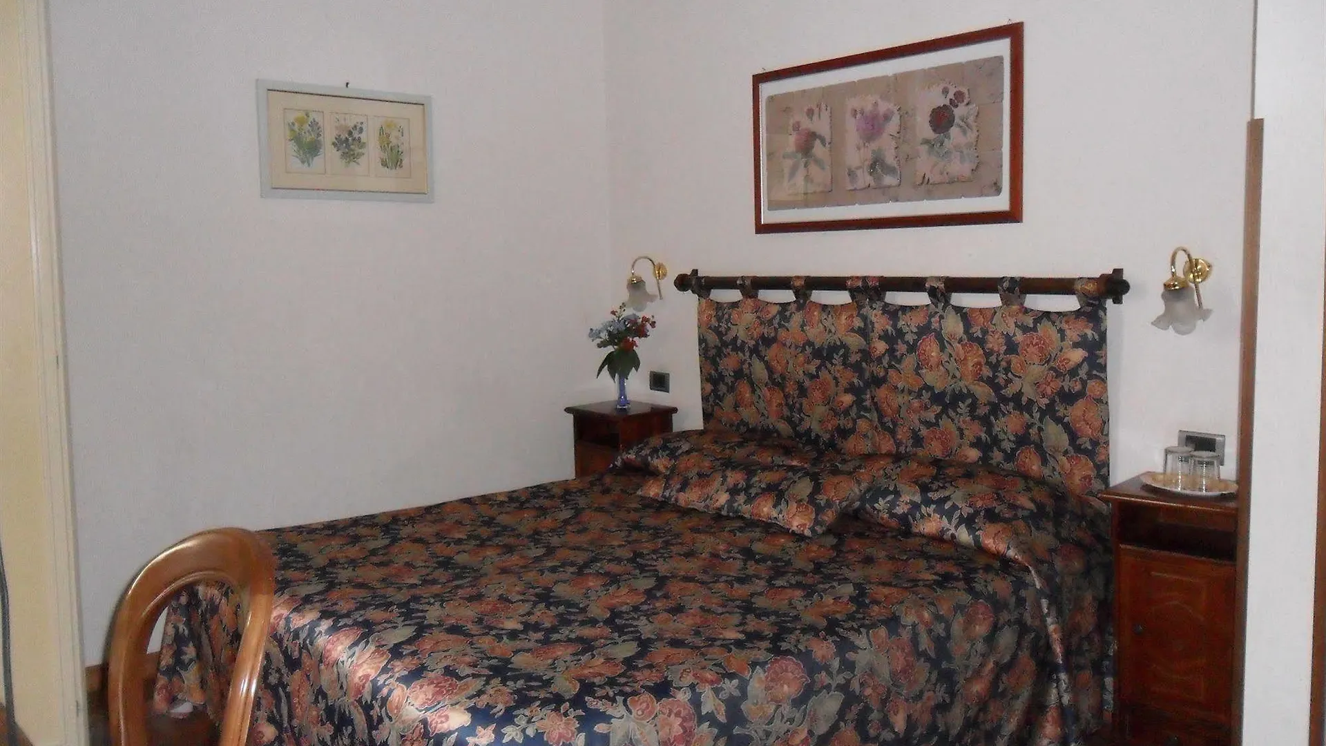 **  Piccolo Hotel Nel Centro Storico Di Firenze Italy