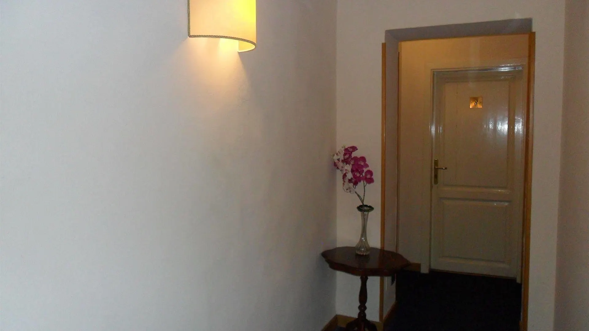 Piccolo Hotel Con Access Ztl !!! Nel Centro Storico Di Firenze !!!
